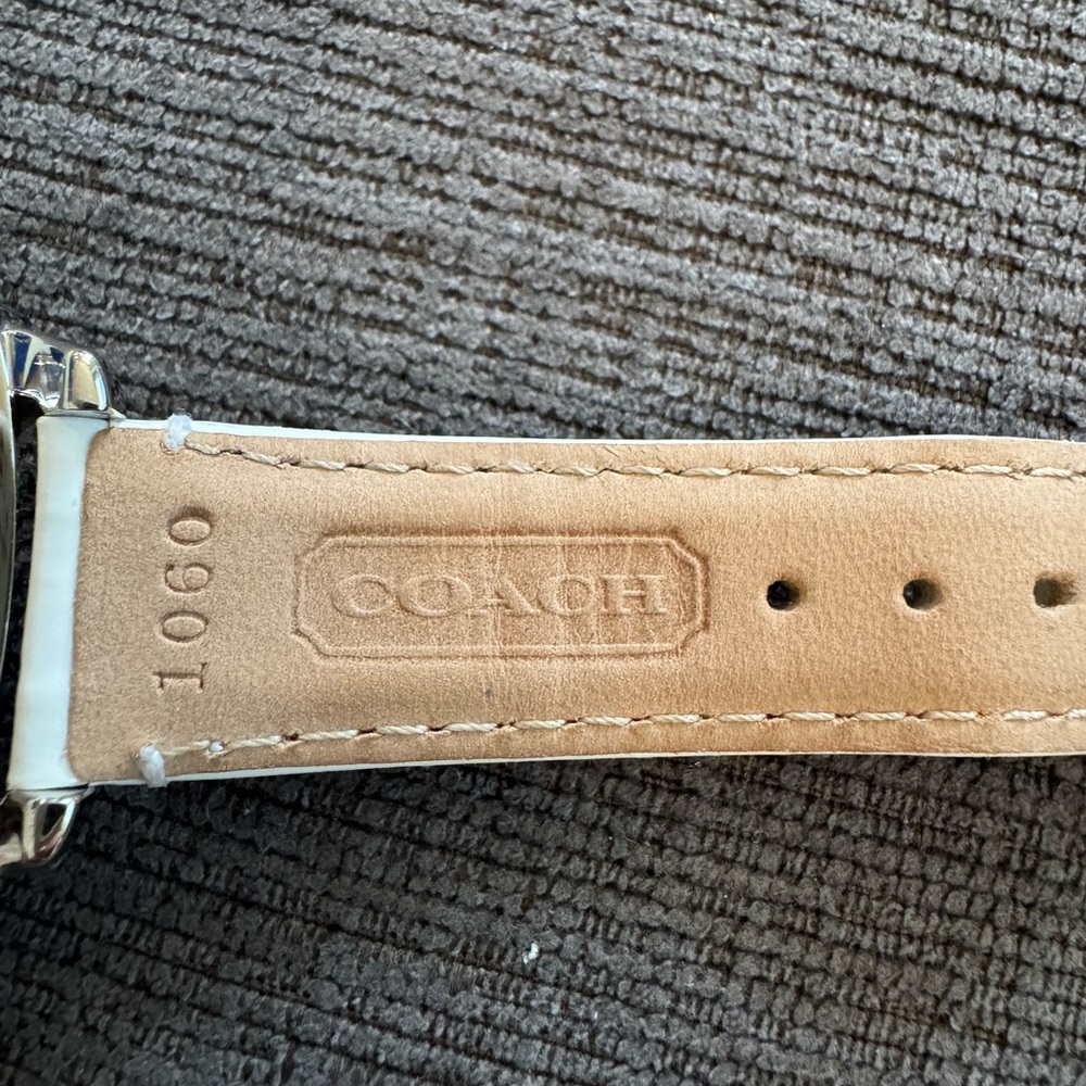 Coach White Leather Strap Women's Watch with Crystal Accents - Picture 5 of 7